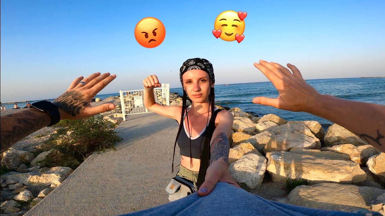 ESCAPING FROM A CRAZY GIRL ON THE BEACH (Vacation Parkour POV)@Piro.j0k