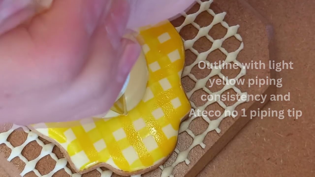 Advanced Royal icing: Pretty Positano biscuits with airbrush, script and royal icing transfers