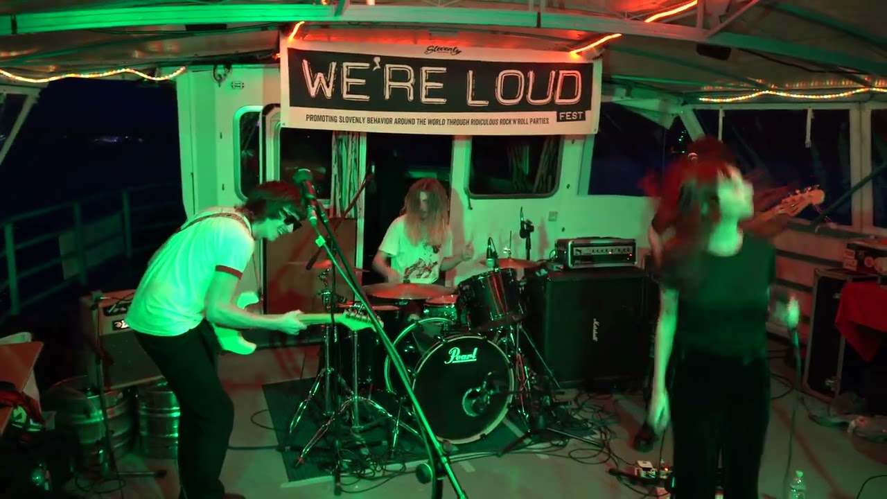 ADA ODA live We're Loud Venezia