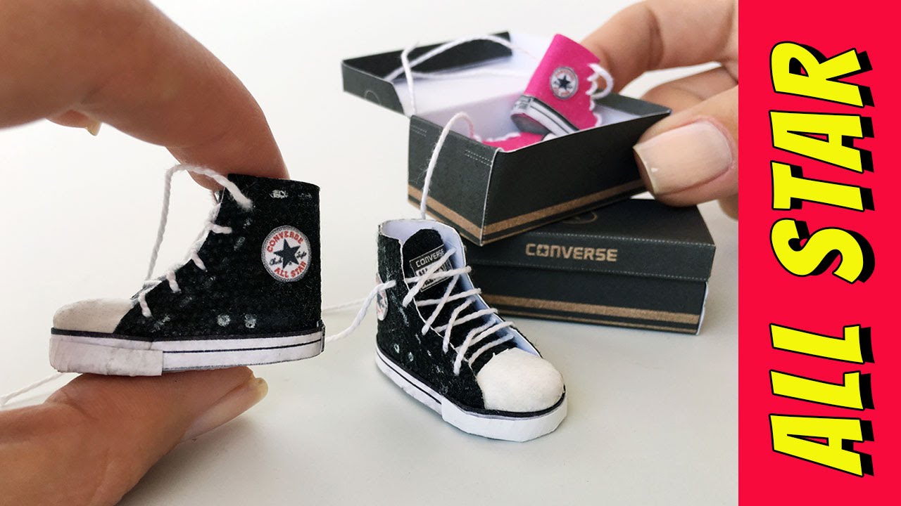Nasıl Barbie ve diğer bebek için bir All Star ayakkabı yapmak için