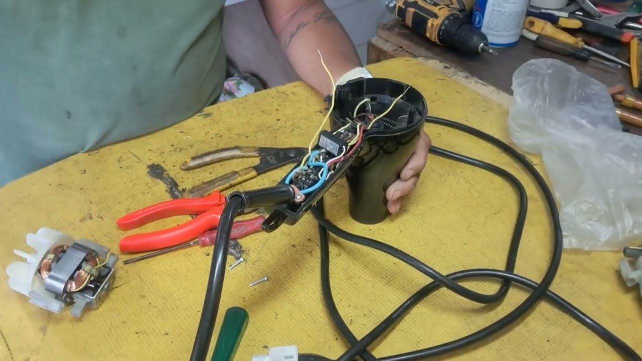 Como trocar um motor de secador de cabelo???