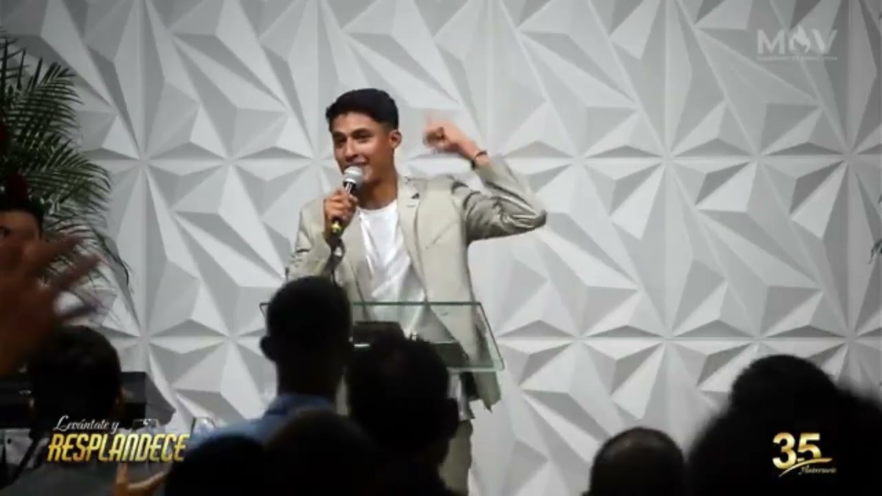 SALMISTA ISRAEL YEPEZ CANTANDO ALABANZAS DE JUBILO // HAY UNA NUEVA GENERACION