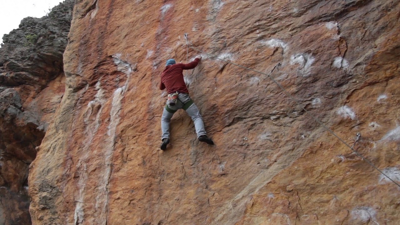 Eric Fazio-Rhicard on Have A Good Flight, 25 at Mt Arapiles