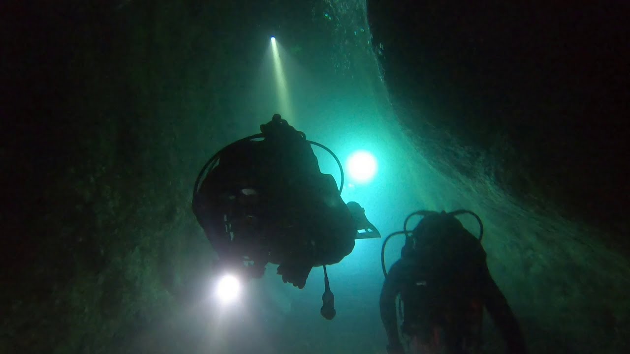 Scuba dive Blow hole Boscastle September 2020.