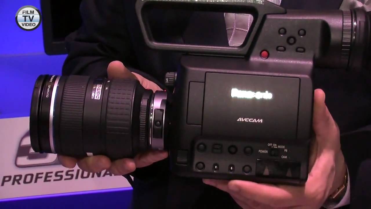 Panasonic-Camcorder AG-3DA1 und AG-AF100