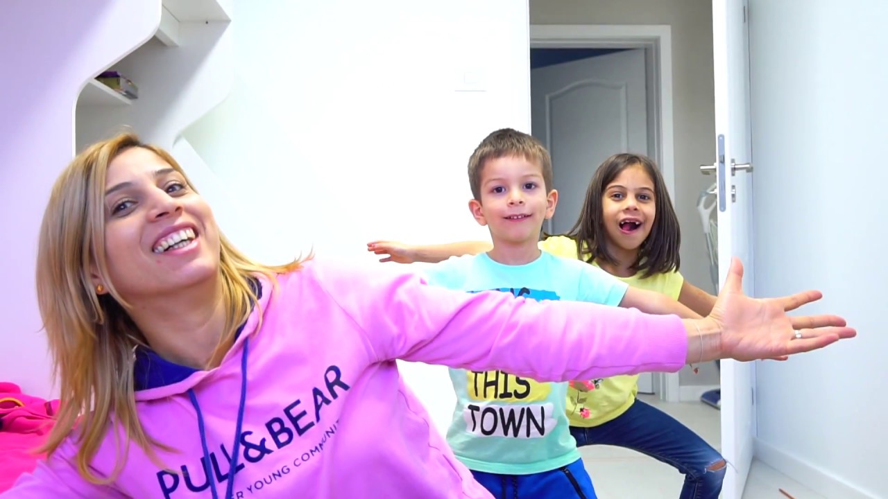 Please and Thank You Song - Official Video by Kids Learning Songs
