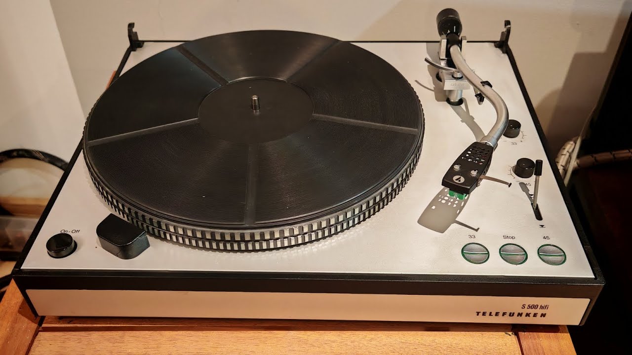 Om&oacute;wienie Gramofonu TELEFUNKEN S500 -ortofon 212