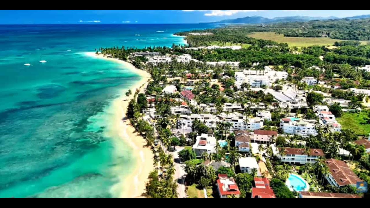 Beachside Boutique Hotel for Sale – 1 Min to Punta Popy & Playa Las Ballenas | Las Terrenas DR