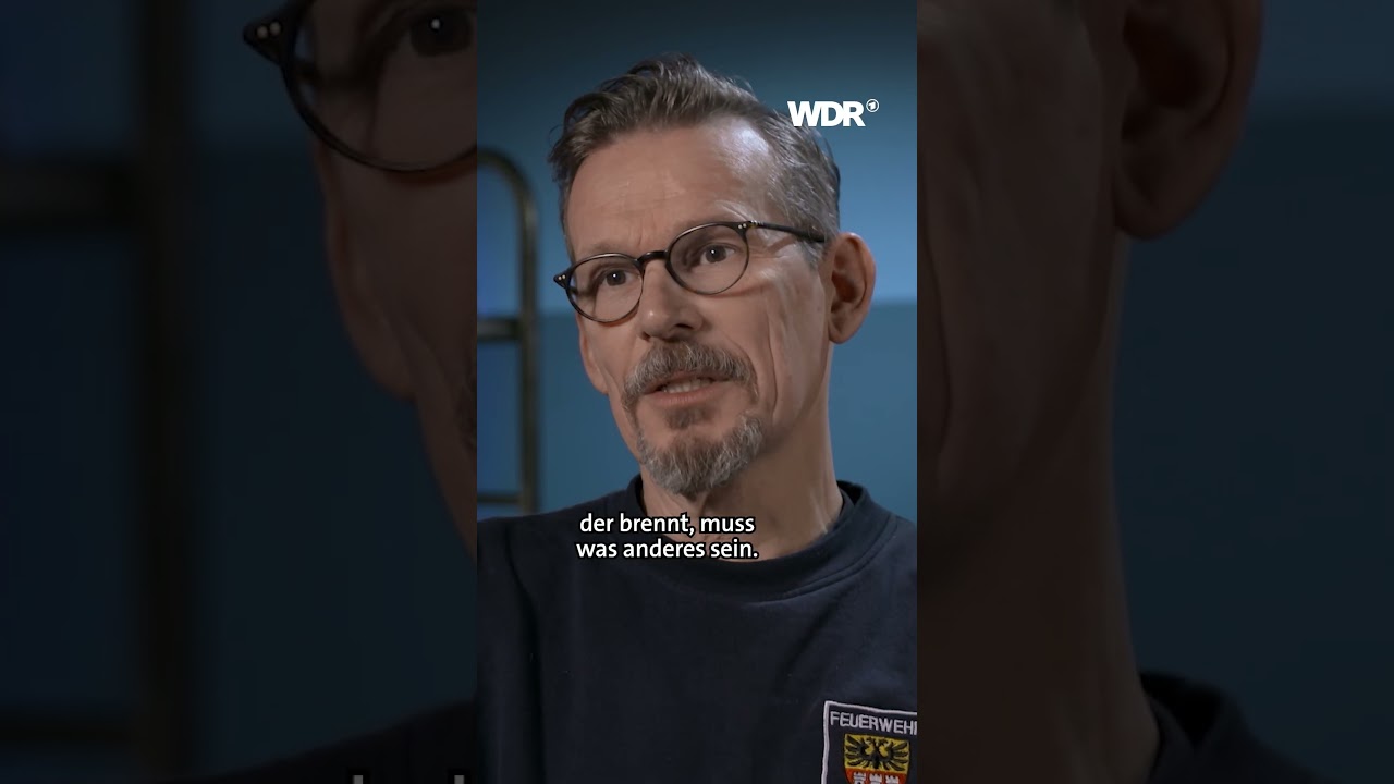 Brand auf der Sportanlage | Feuer & Flamme | WDR #shorts