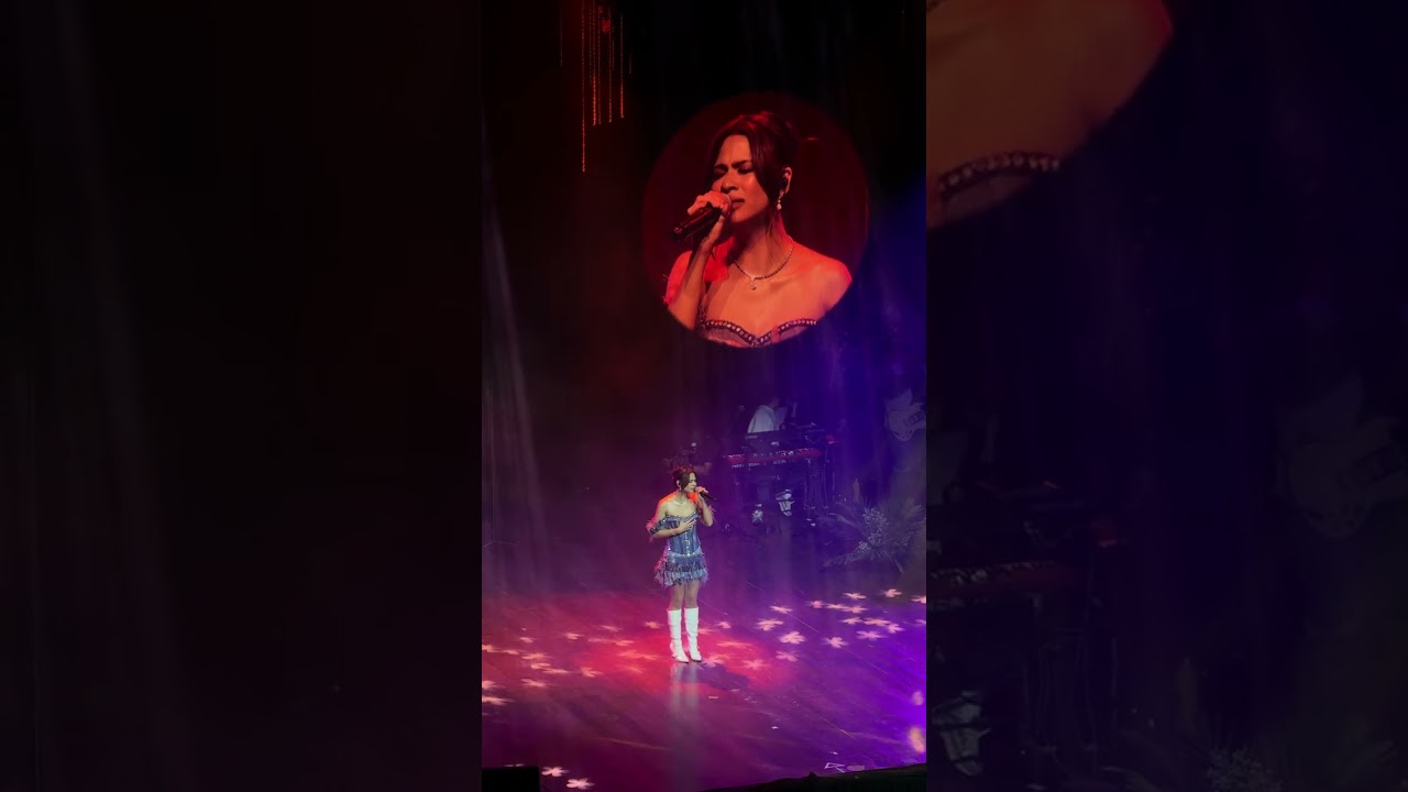 Sandig (Full Clip) - Janine Solo Concert