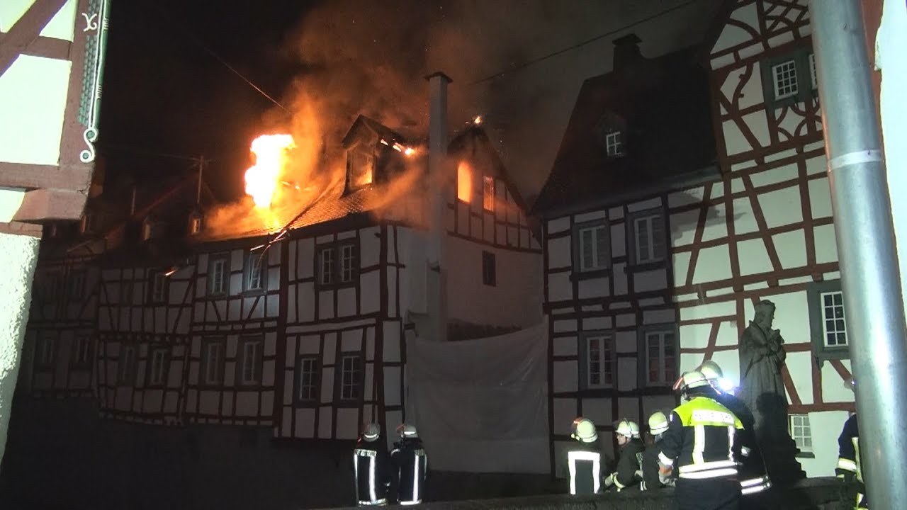 07.11.2017 - Fachwerkhaus in Monreal in Vollbrand