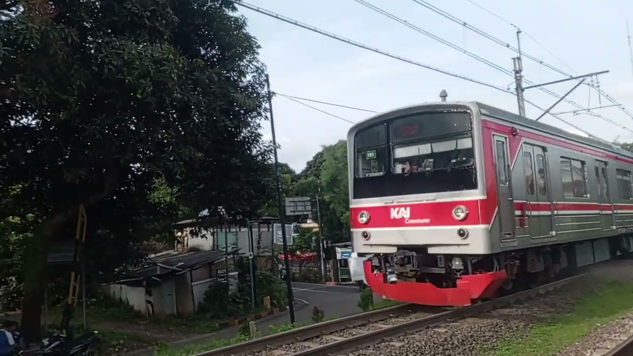 HUNTING PERLINTASAN KERETA API STASIUN PONDOK RANJI TANGERANG SELATAN 