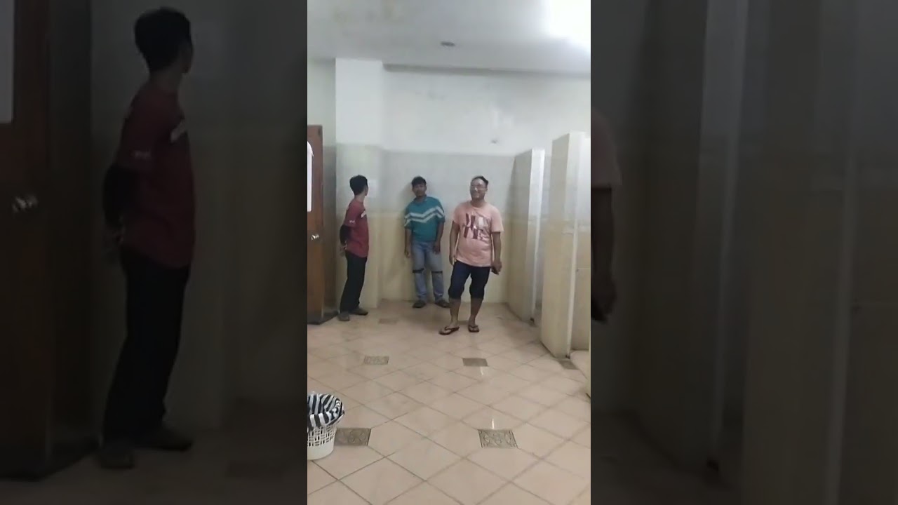 Ibu Anna ( Istri Pendeta Thomas A. Handoko ), akhirnya KECIDUK saat di Gereja Mawar Sharon Cirebon.