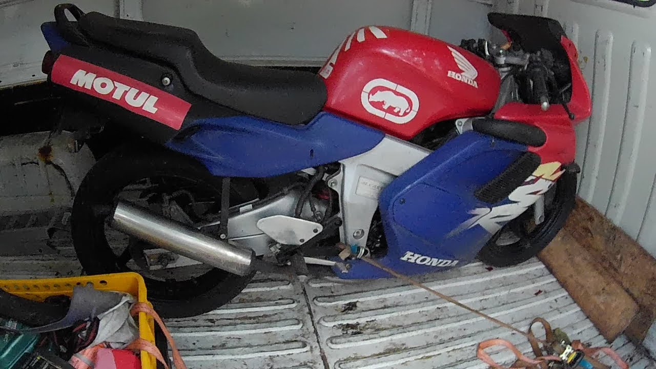 Honda NSR 125 Sat for 2 years ..... Will it RUN ? Part 1.