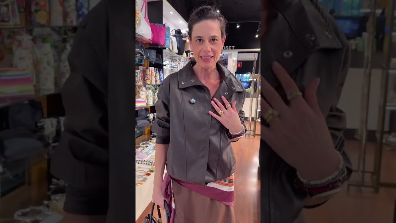 Novidades Schutz e Arezzo . WhatsApp 14-982301725 Tatiana