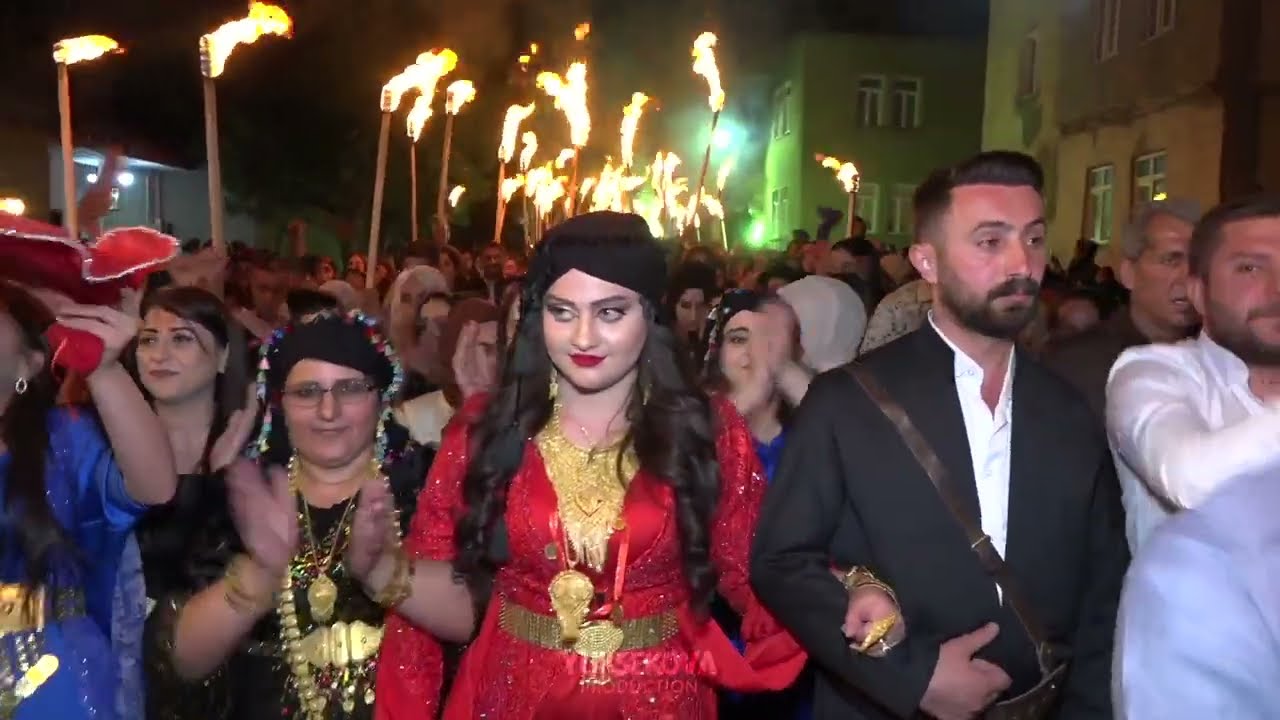 Çelik ailesinin düğünü - Yüksekova