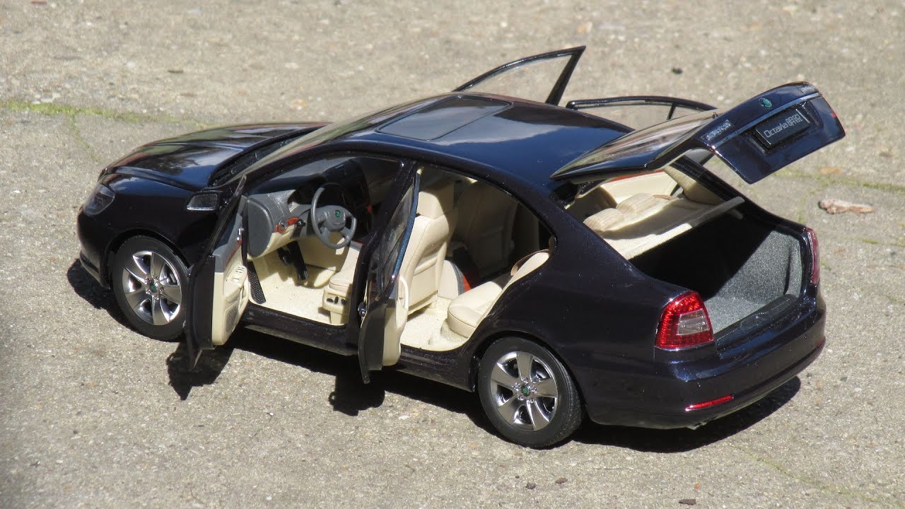 1:18 Skoda Octavia II TSi facelift - Paudi