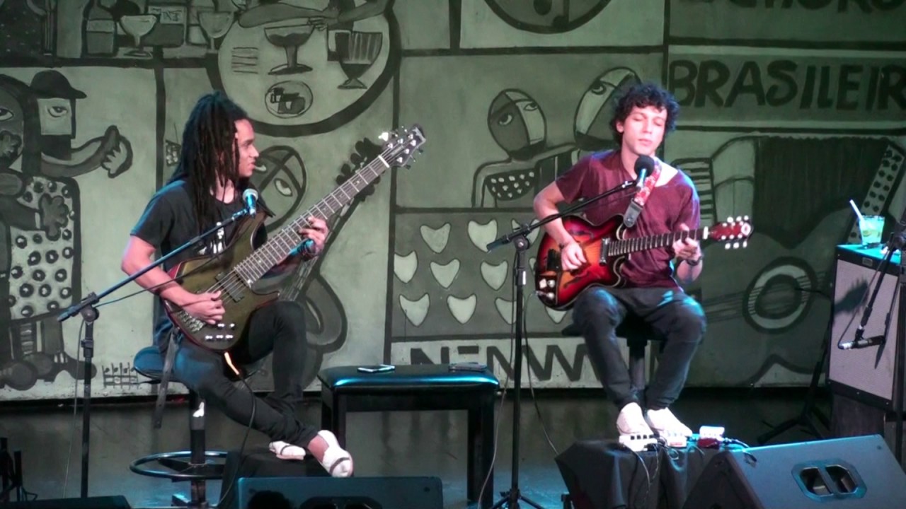 Pedro Martins & Michael Pipoquinha - 