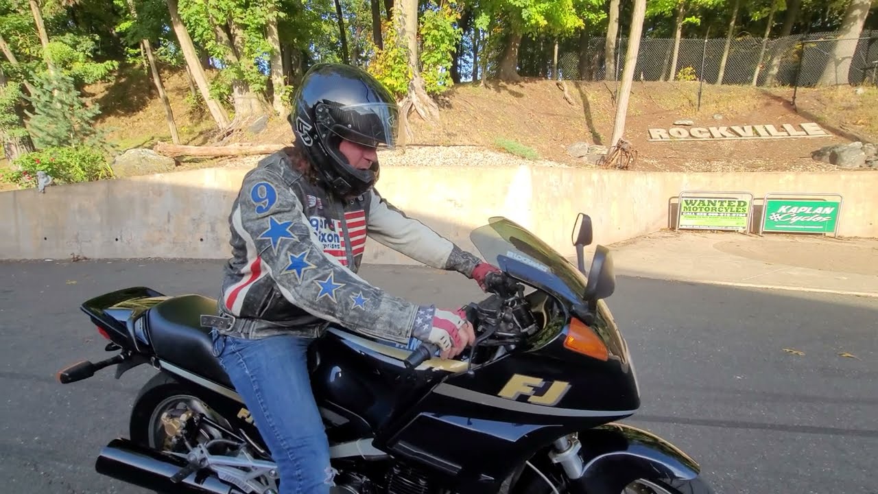 1989 YAMAHA'S FJ1200 : A SUPER SPORT TOURING MACHINE
