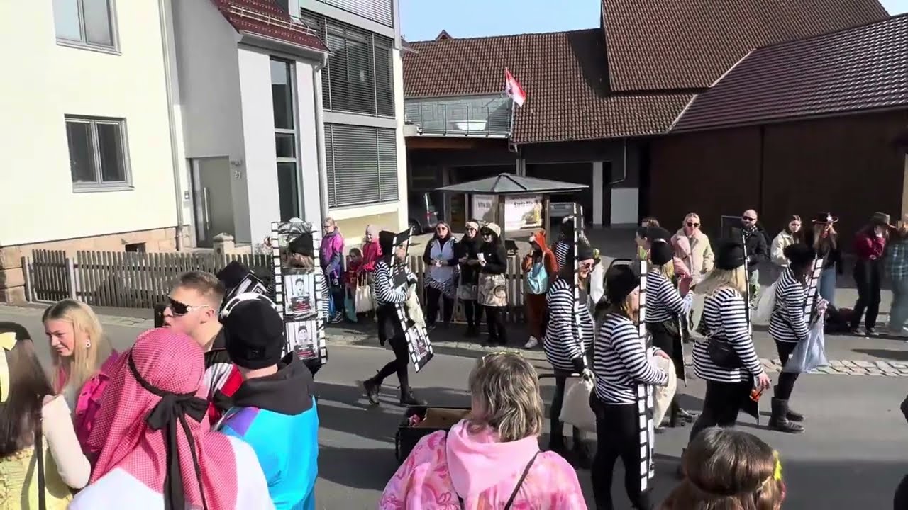Gaudiwurm Diebach Faschingszug Dienstag Fußgruppe ￼Wagen 2025 Hubert Fella 
