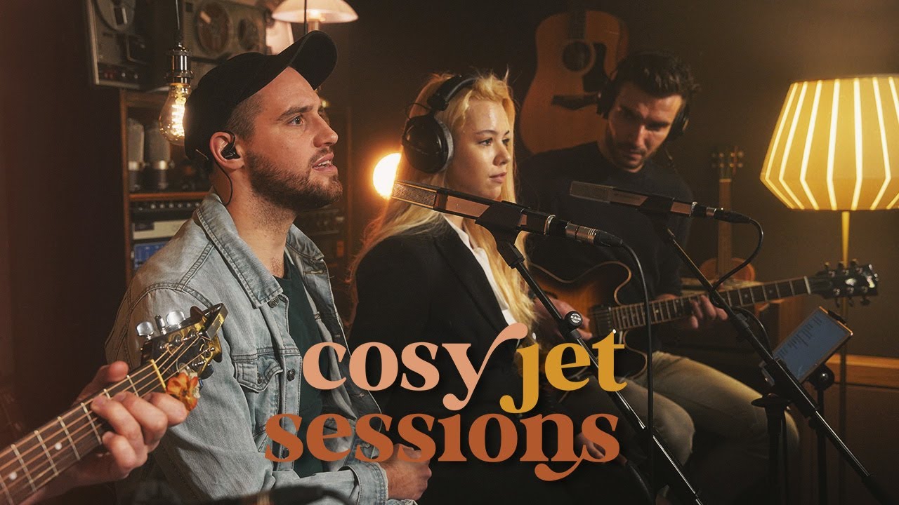 MGMT - Time to pretend (Cover by Lizco) | Cosy Jet Sessions