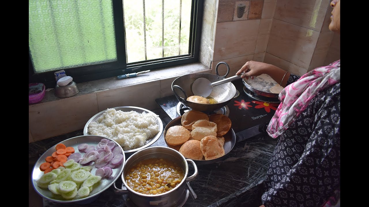 SUNDAY INDIAN LUNCH ROUTINE 2018 IN HINDI | SUNDAY LUNCH RECIPES INDIAN  | KITCHEN CLEANING ROUTINE