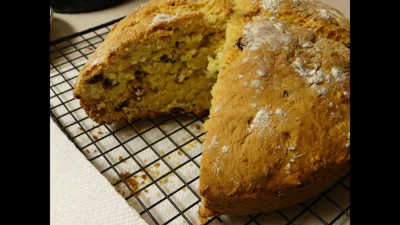 How to Make Irish Soda Bread with CookingAndCrafting