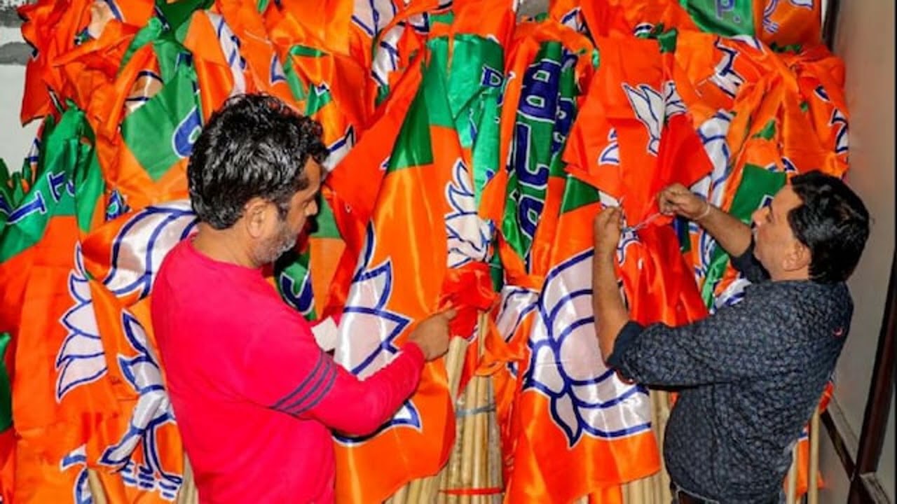 Leadership Challenges Appointment Delays Confront UP BJP Ahead of 2027 Elections