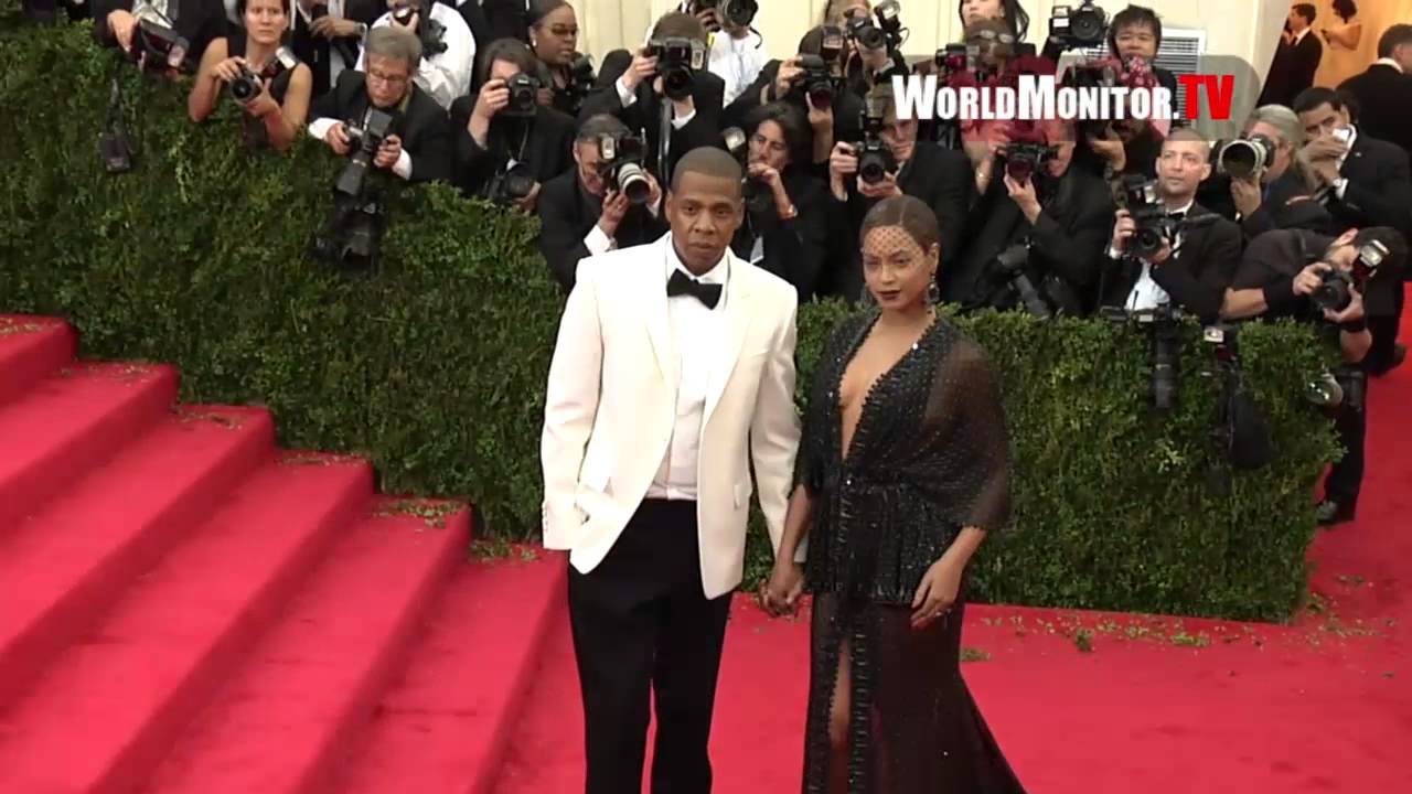Beyonce Knowles, Jay Z  arrive at Met Gala Beyond Fashion' Costume Institute Gala 2014