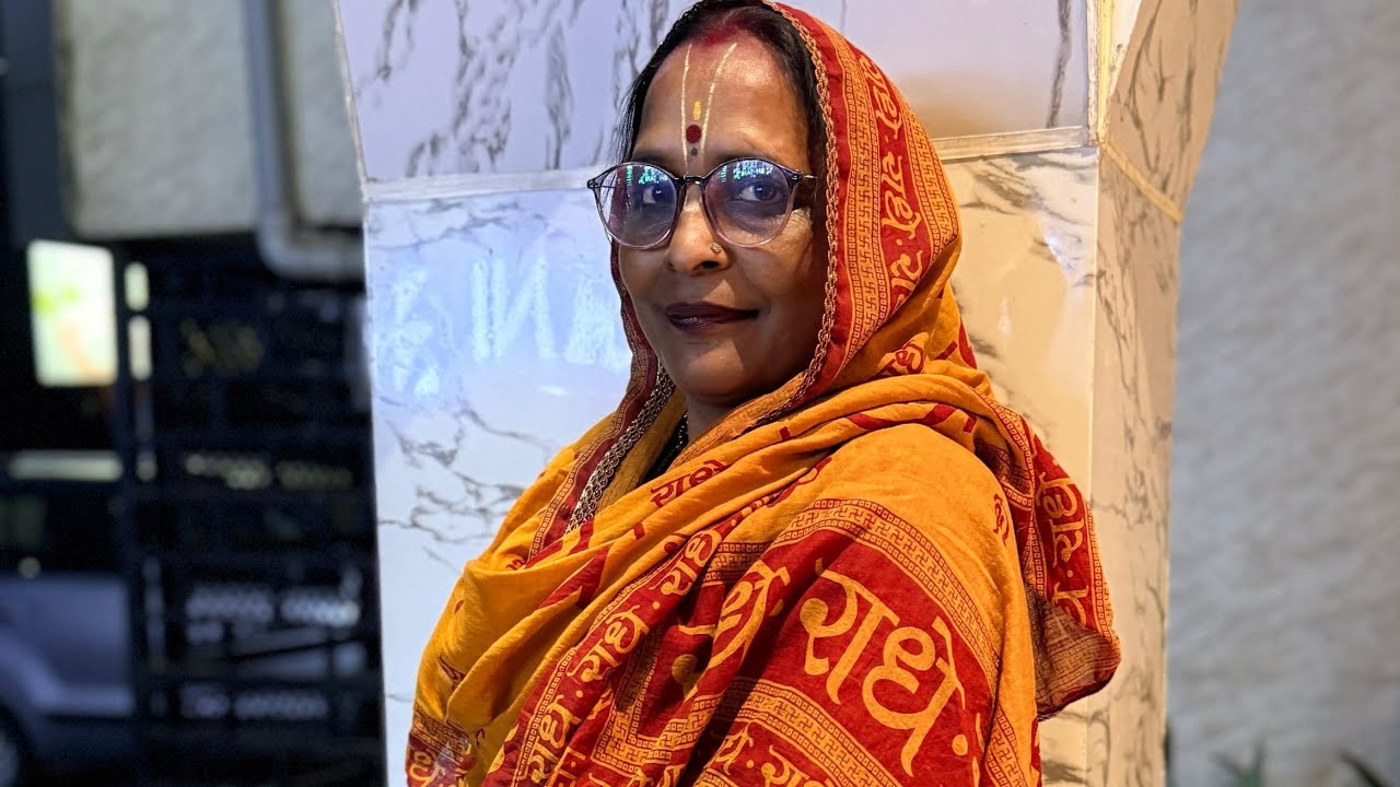 Usha Chaturvedi is live राधे राधे जय श्री कृष्णा