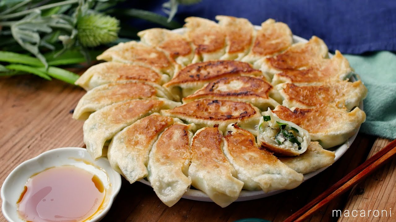 【もやしと豆腐の餃子】肉なしでヘルシー＆リーズナブル！豆腐だけでも十分満足な仕上がり♪｜macaroni（マカロニ）