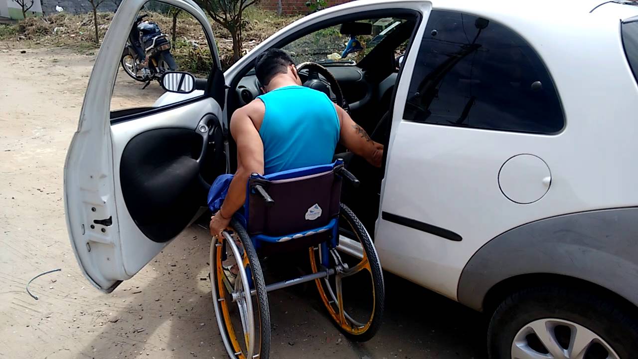 Mostrando um carro a adaptado com o trabalho do meu Amigo Alexandre Luis