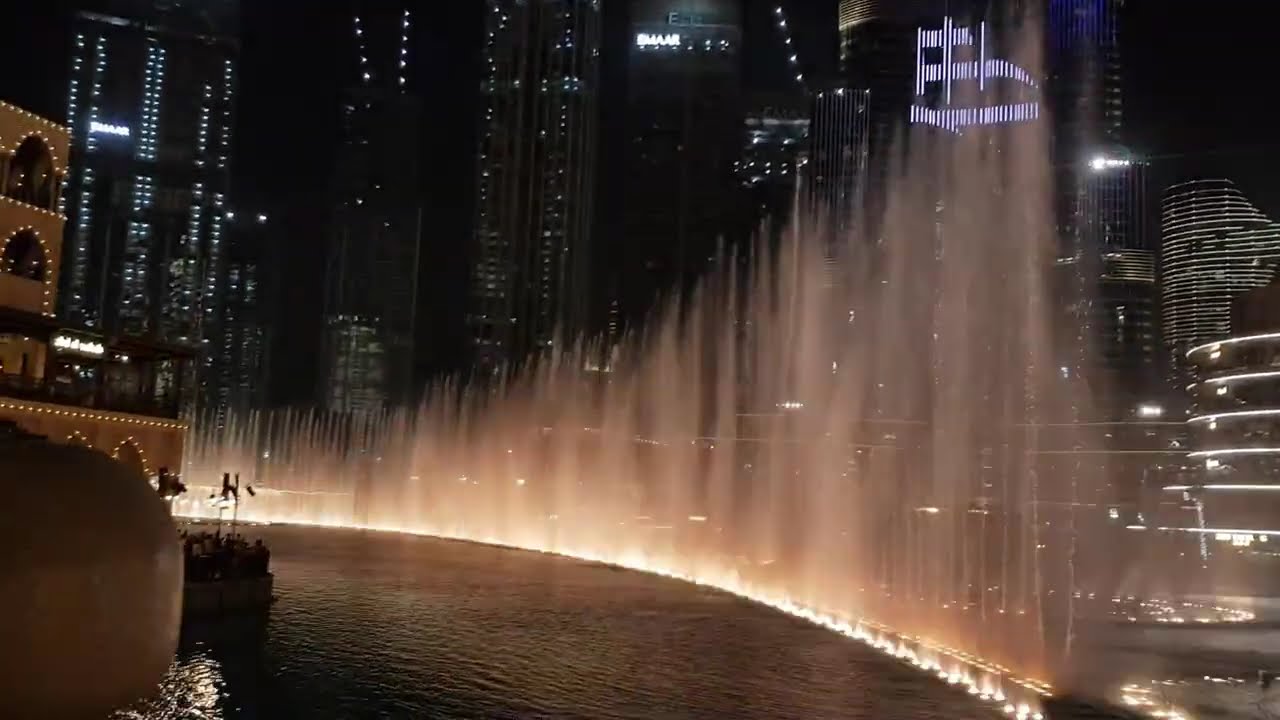 The Dubai Dancing Fountain… For Everyone Who Dreams of Seeing It ❤️🌏