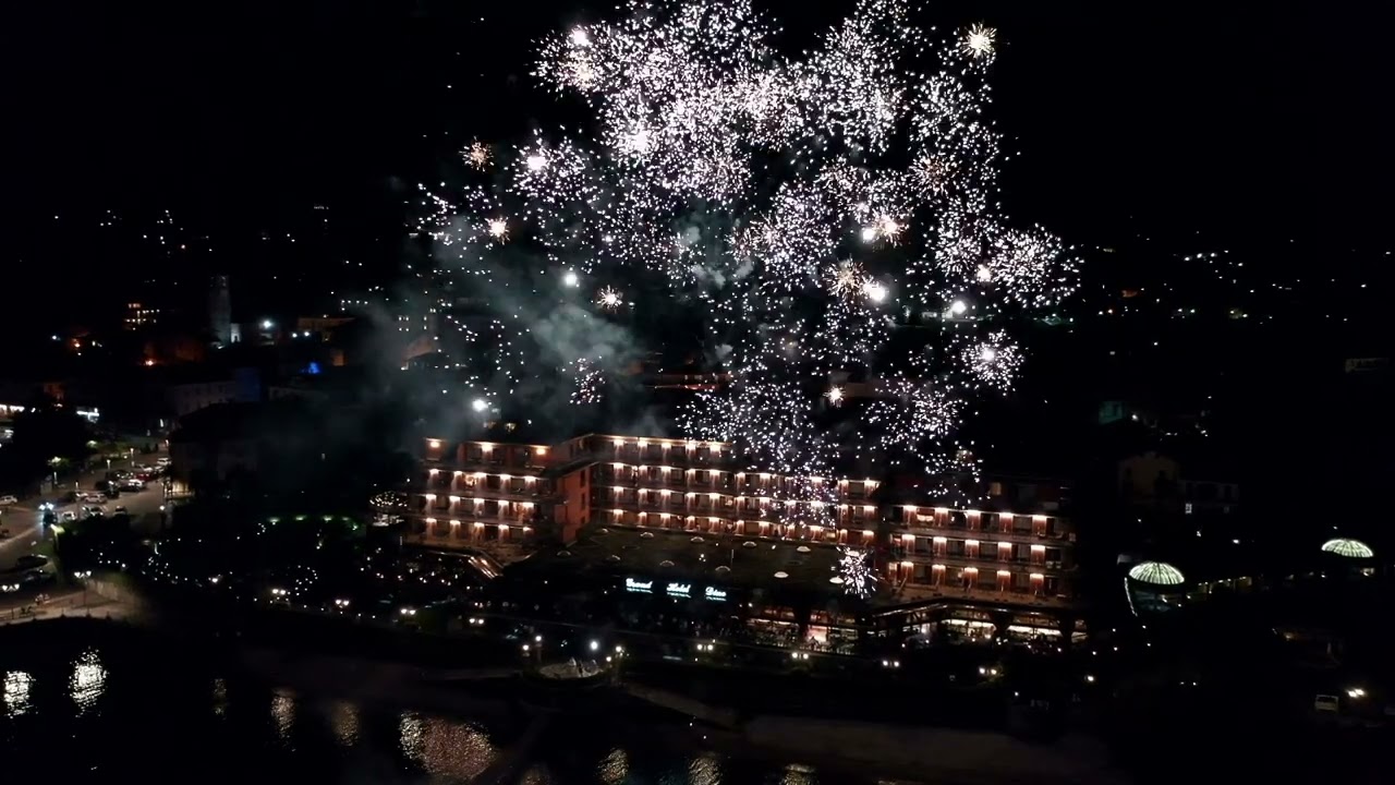 Trailer Wedding Fireworks