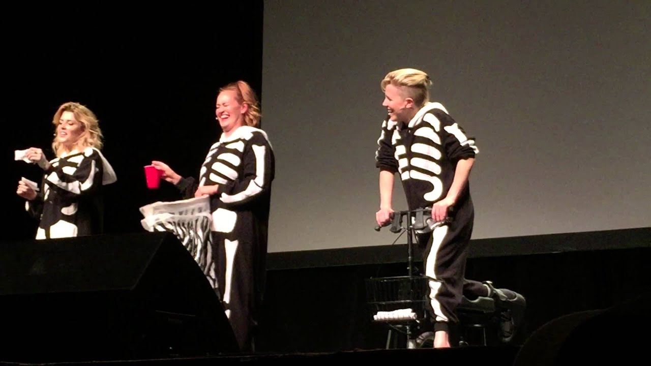 #NOFILTERSHOW SF B) Hannah Hart, Mamrie Hart&Grace Helbig! June 13, 2015.