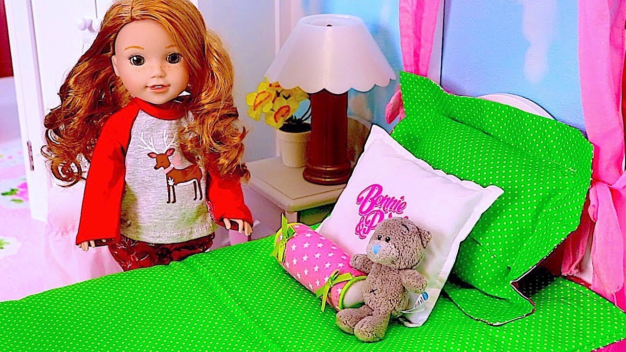 Baby Doll Evening Routine in New Bathroom! Play Toys