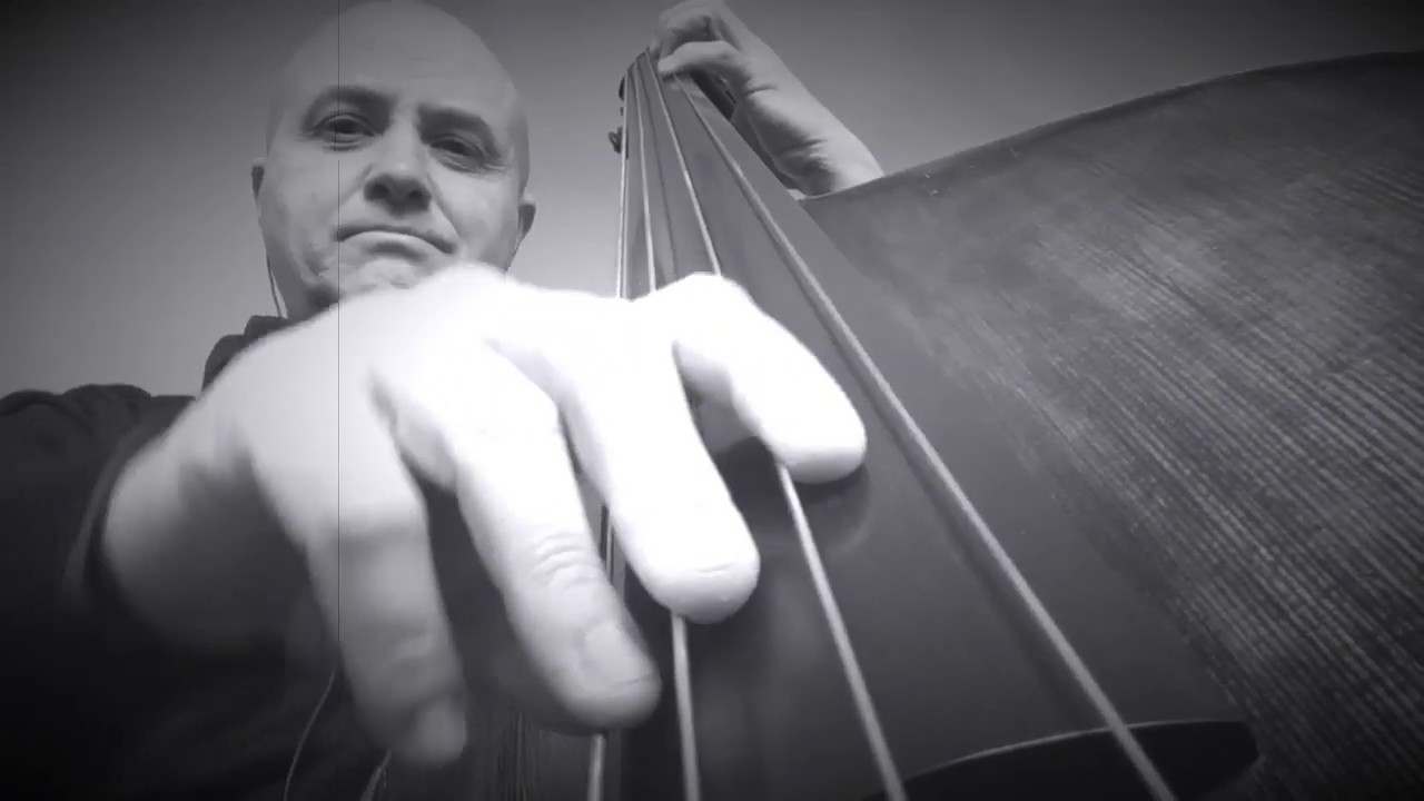 I&rsquo;m Confessin&rsquo; That I Love You Bass Line Play Along Backing Track