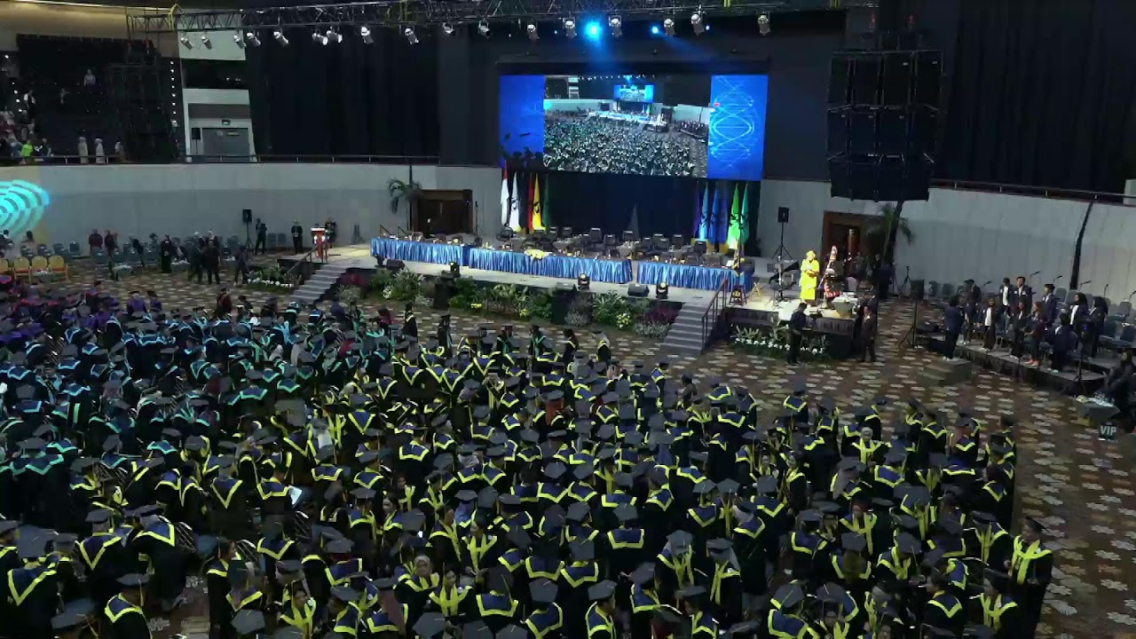 Wisuda Semester Genap Tahun Akademik 2023/2024 Universitas Trisakti ( FH, FEB, FKG, FTSP, FSRD)
