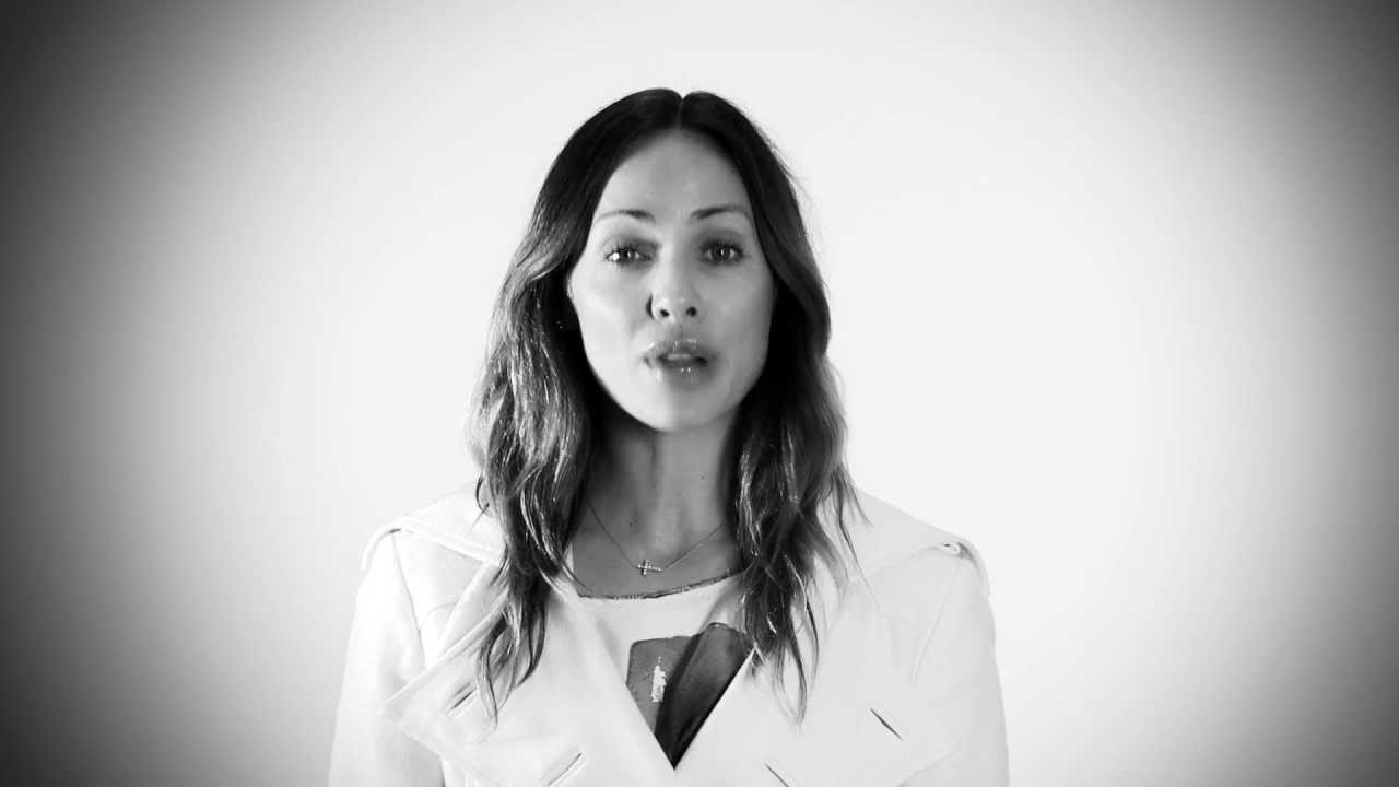 Natalie Imbruglia is Breaking the Taboo