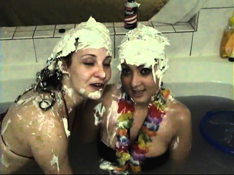 Hot Tub Stoogettes