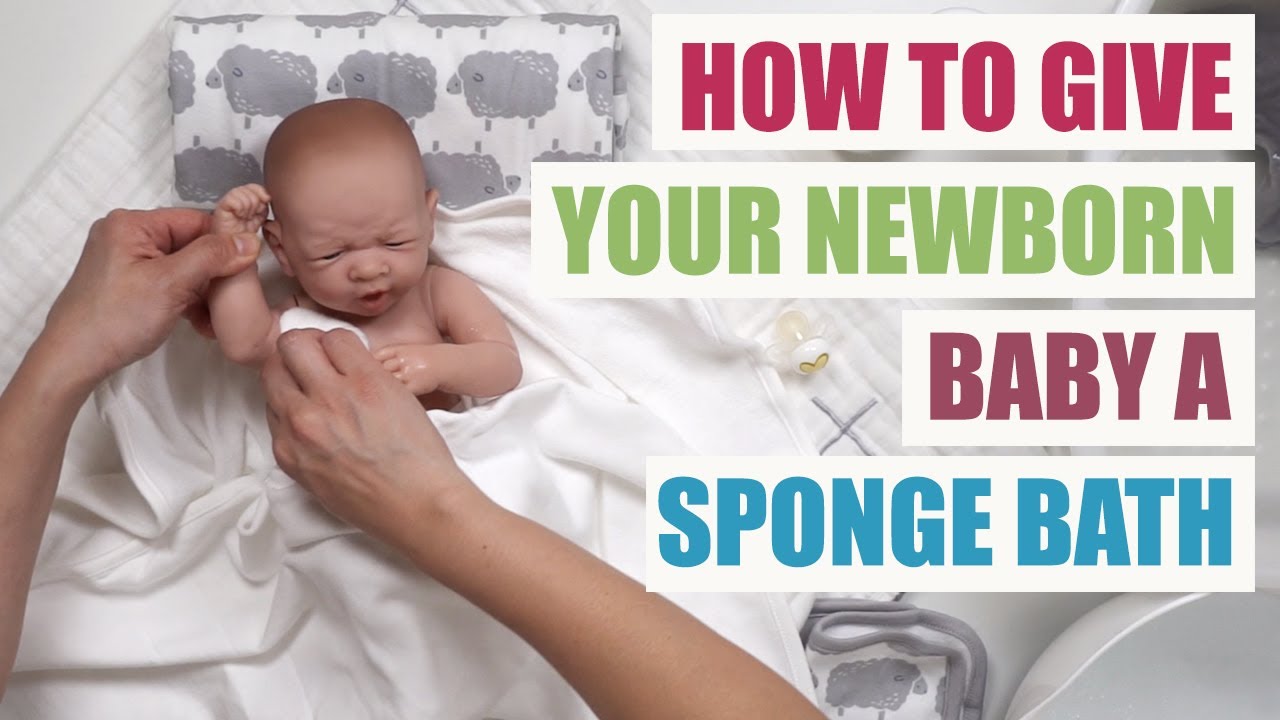 How to Give your Newborn Baby a Sponge Bath on a Counter Top