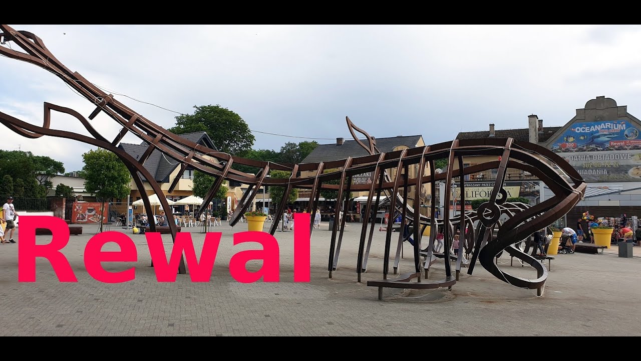 Rewal - deptak, plaża. Opis miejscowości.
