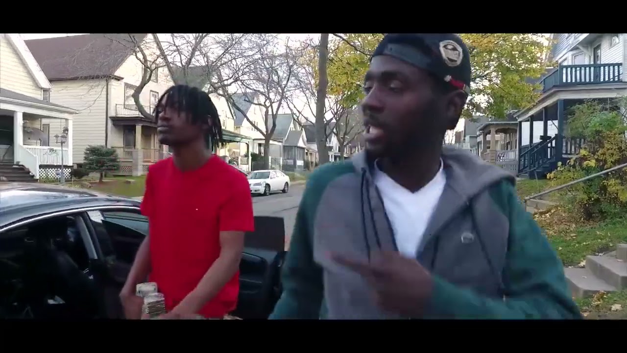 Chicken P - Goin Crazy With Them Racks (Official Video)