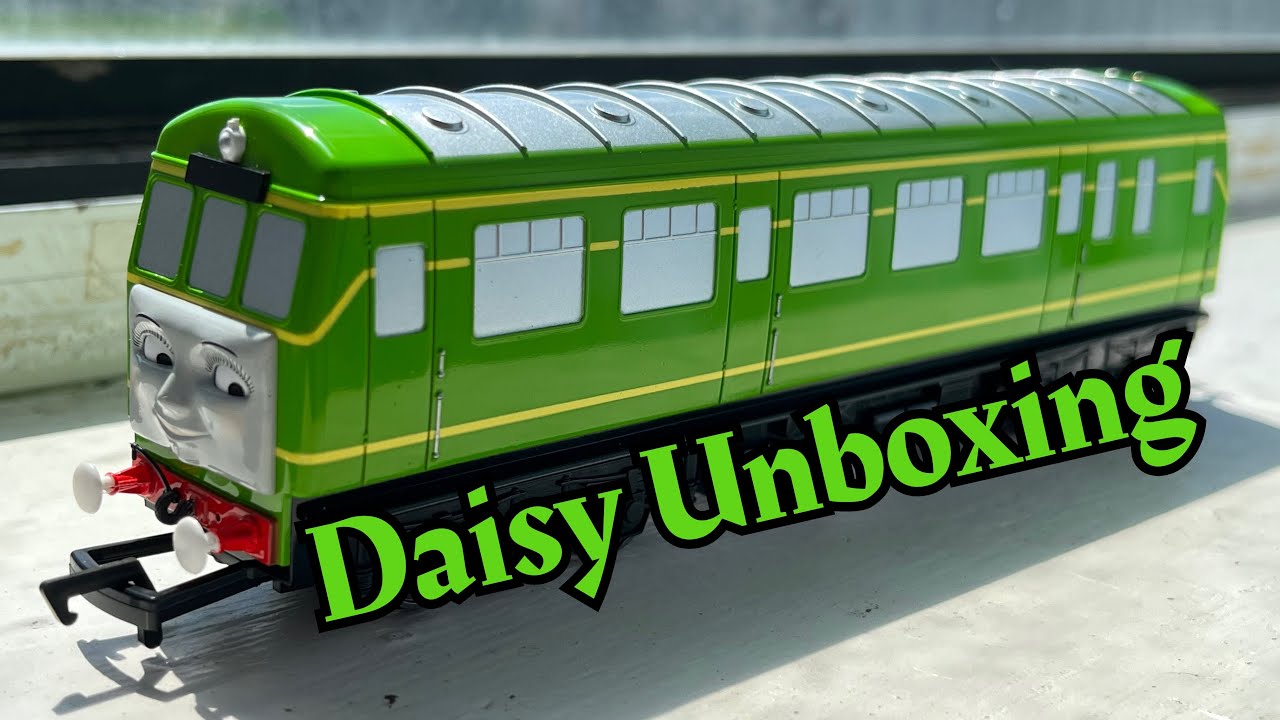 Bachmann Daisy the Diesel Railcar!! {Unboxing & Testing}