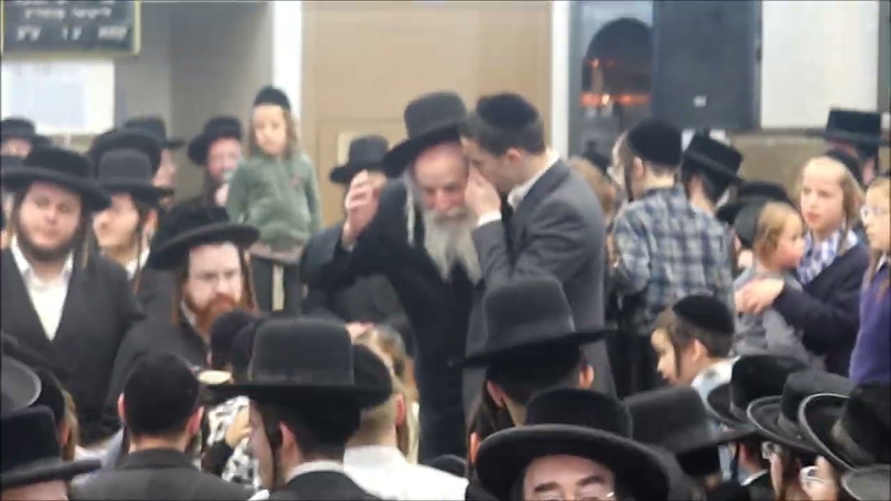 אחרי 95 יום בכלא הצבאי: קבלת הפנים המרגשת בירושלים | בהיכל ה'שול' של ברסלב