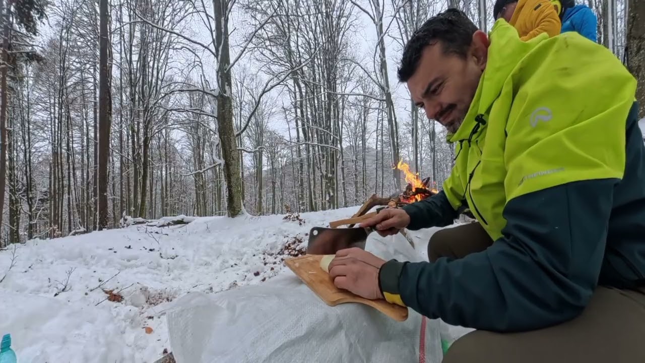 Am gatit la ceaun in mijlocul iernii | Zapada URIASA  pe munte! EP.9