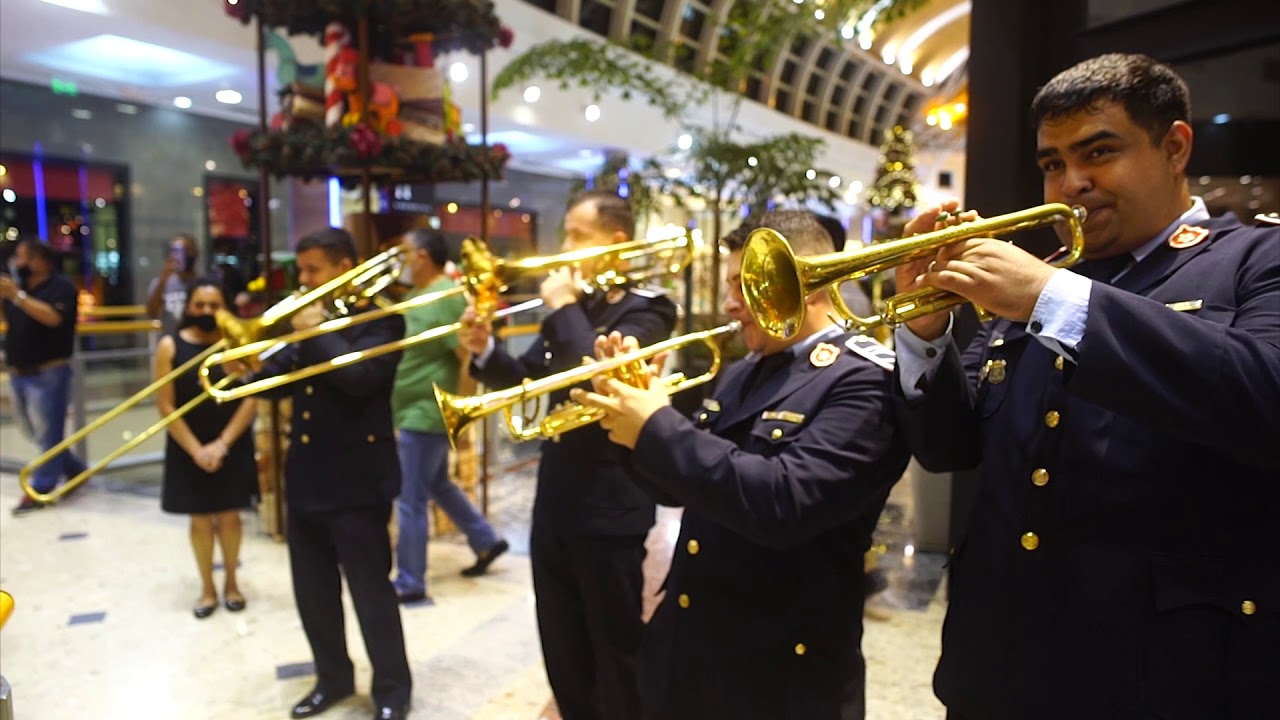 Flashmob Navideño - Banda de Músicos de la Policía Nacional del Paraguay