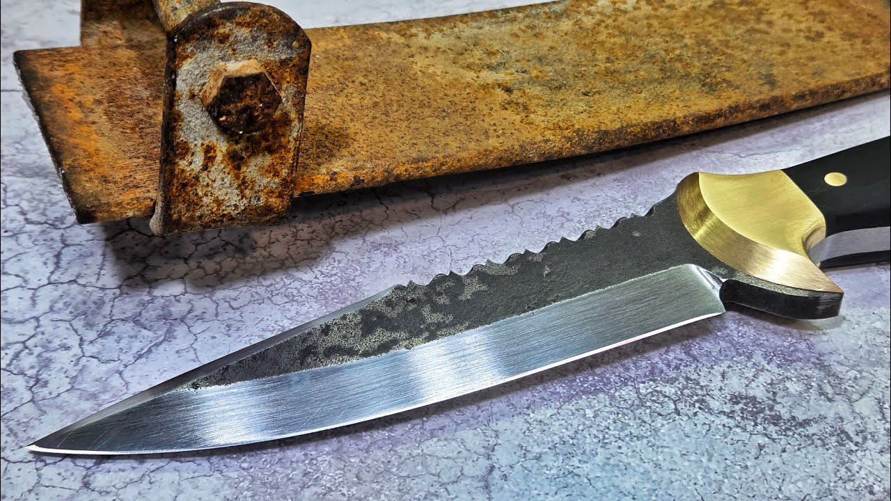 Making a Hunting Knife from a Spring | Filework