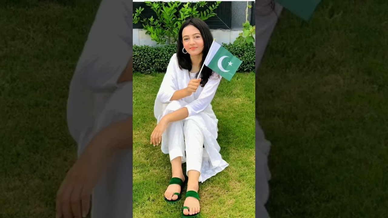 "Grace in Green & White 🇵🇰 | Proud Pakistani Girls Celebrating 14 August