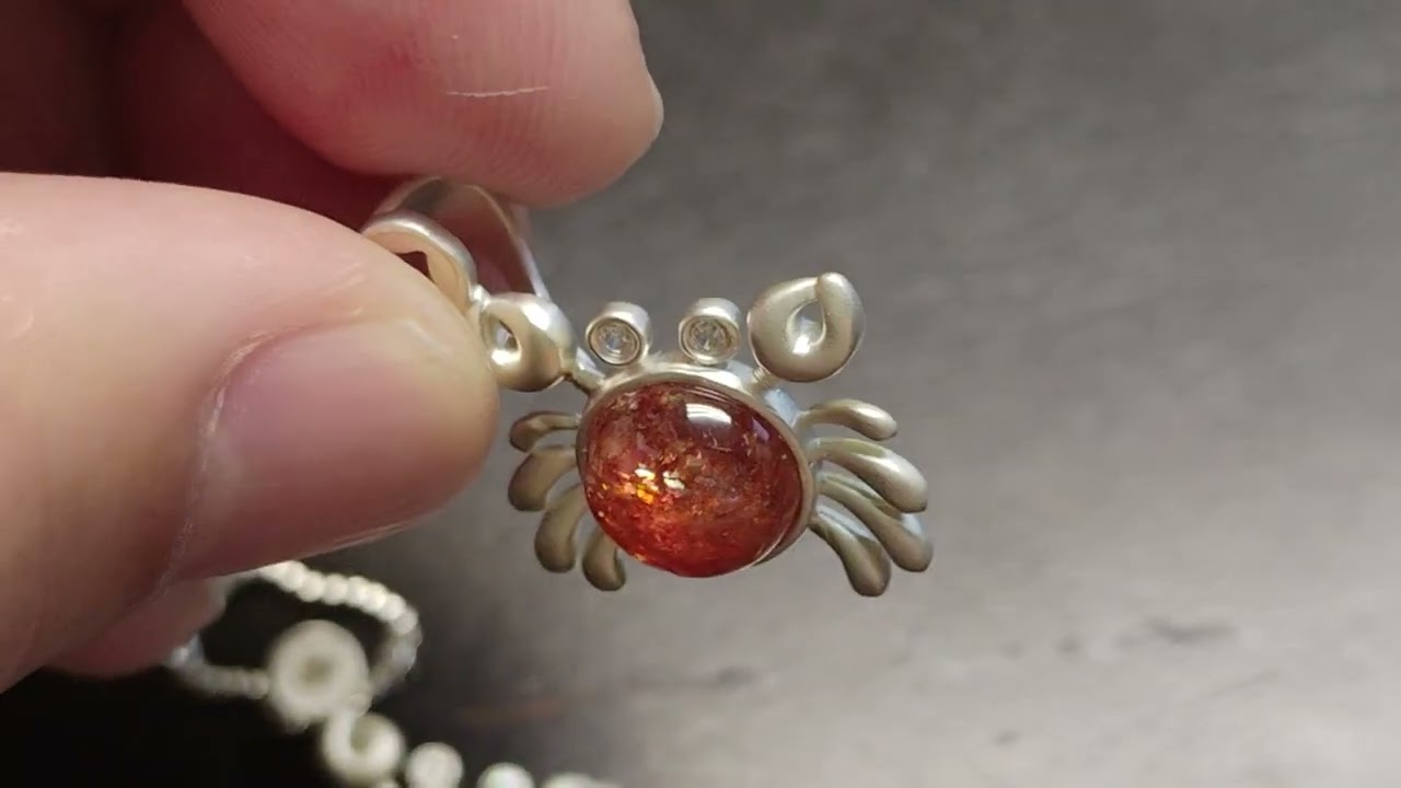 ★9.3~9.7mm~招財蟹~天然  超可愛  橙金  金草莓晶/金草莓太陽石  吊墜(NO：19)~